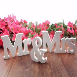 Dekorace do bytu, na svatbu – nápis Mr & Mrs