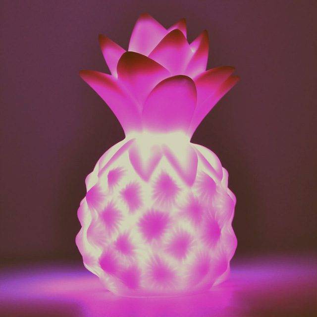 Noční světlo pro děti | LED lampa ananas, výška 13 cm - Růžový