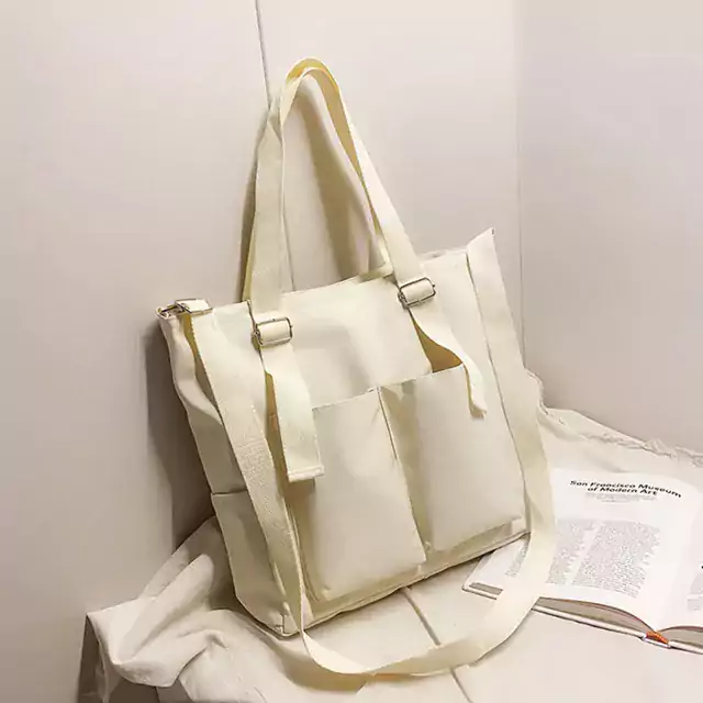 Prostorná dámská kabelka přes rameno - Bílý bez přívěsku