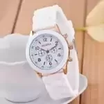 Moderní hodinky se silikonovým řemínkem