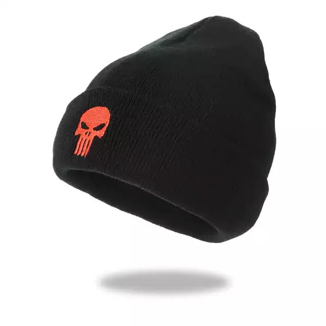 Dámská zimní čepice s výšivkou - 001 HG černá