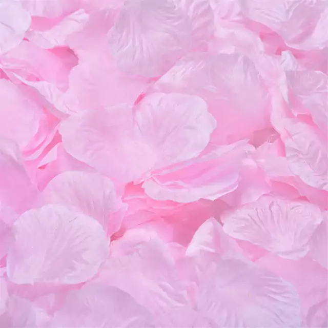 Hedvábné dekorační růžové lístky - světle růžová