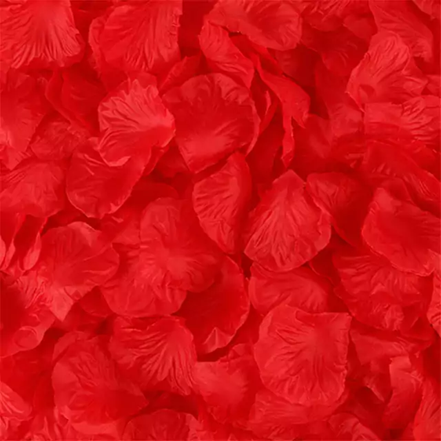 Hedvábné dekorační růžové lístky - Červené