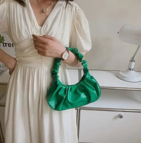 Malá kabelka v moderním designu - Zelená