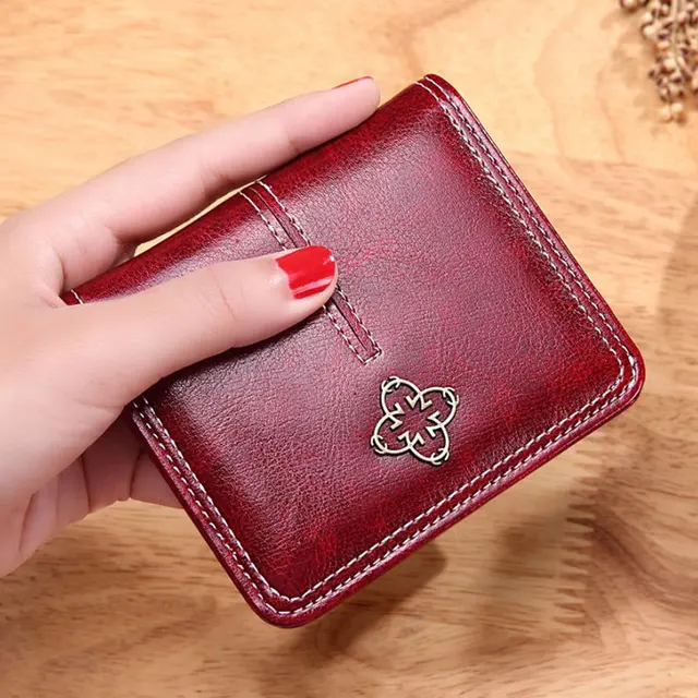 Vyšívaná elegantní dámská peněženka - Červené