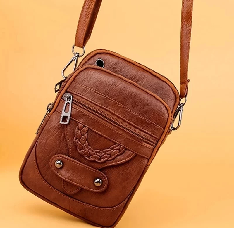 Dámská crossbody kabelka v retro stylu