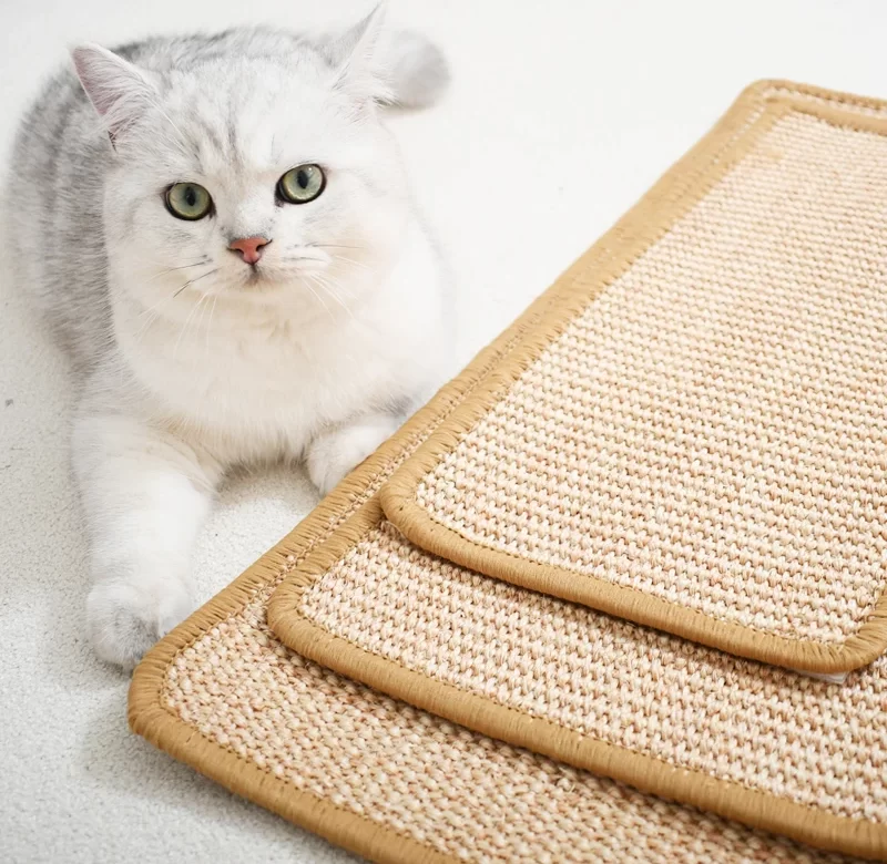 Kočičí škrabadlo | ochrana nábytku