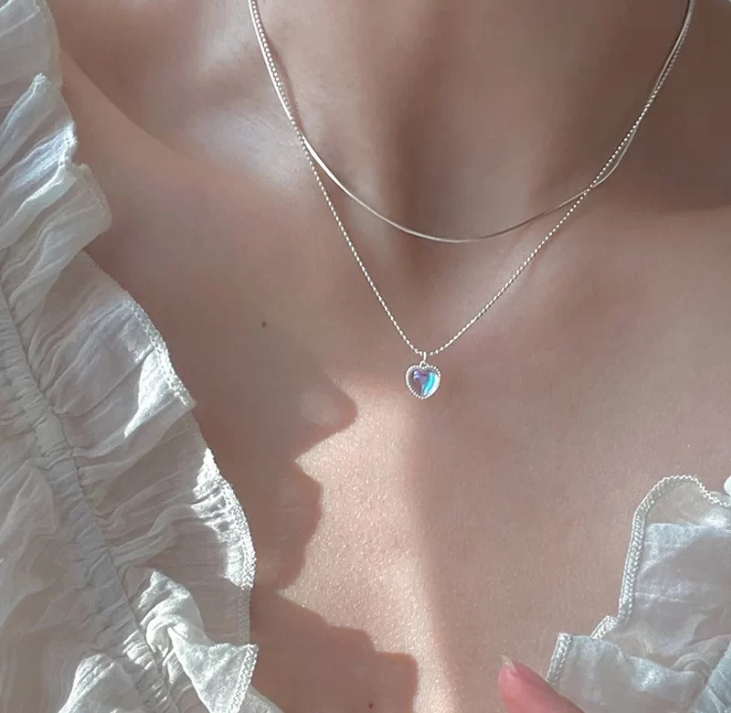 Elegantní dámský vrstvený náhrdelník