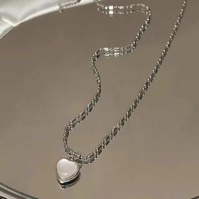 Elegantní dámský náhrdelník - x048