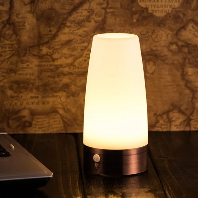 Stolní lampička | světlo s čidlem | lampička s pohybovým senzorem