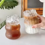 Průhledný skleněný hrnek na čaj a kávu | designová sklenice