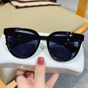 Dámské sluneční retro brýle UV400